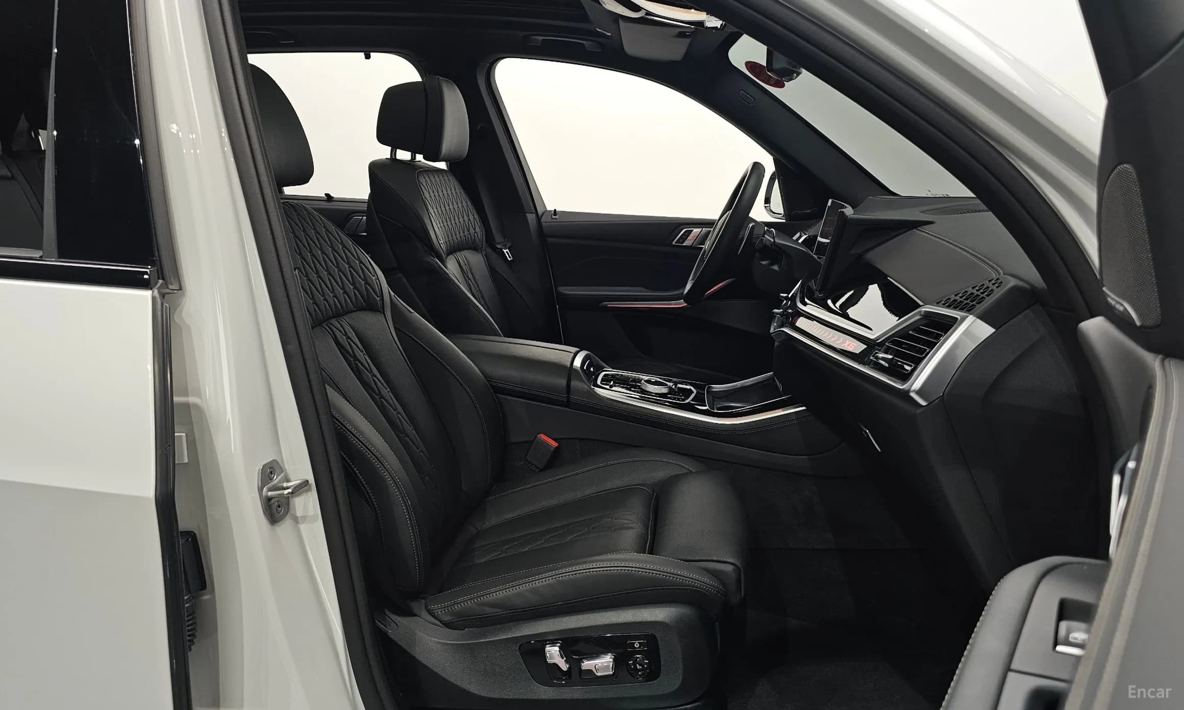 X5 (G05)