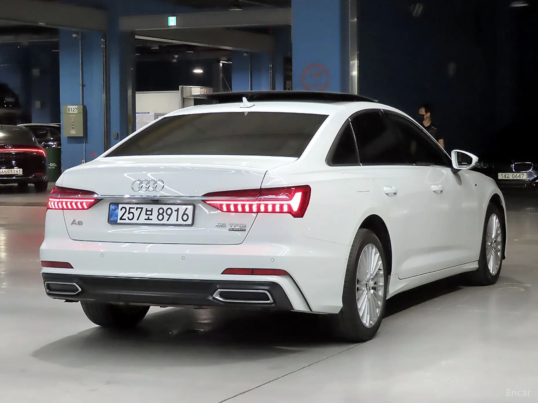 A6 (C8)