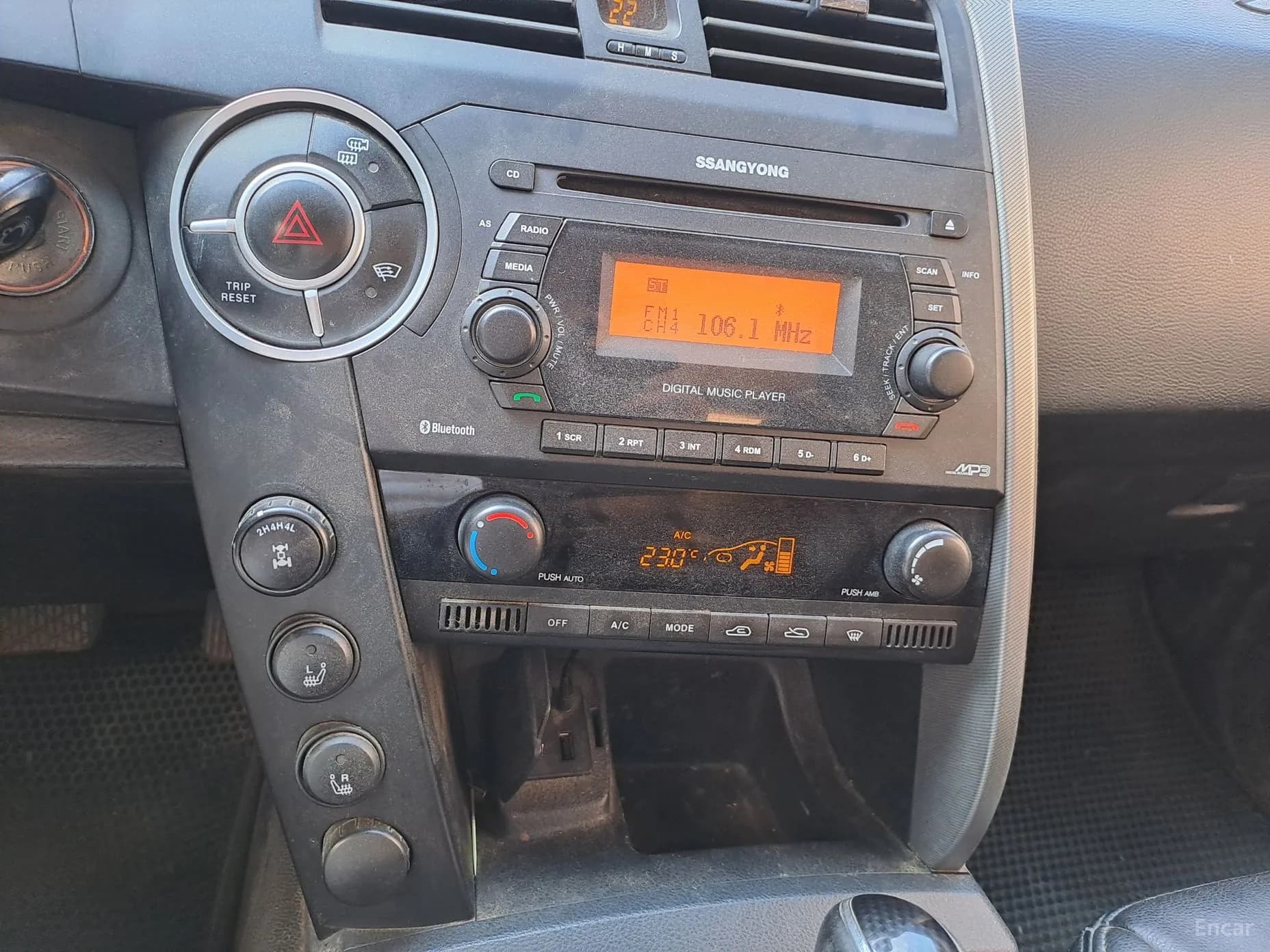 Korando Sports