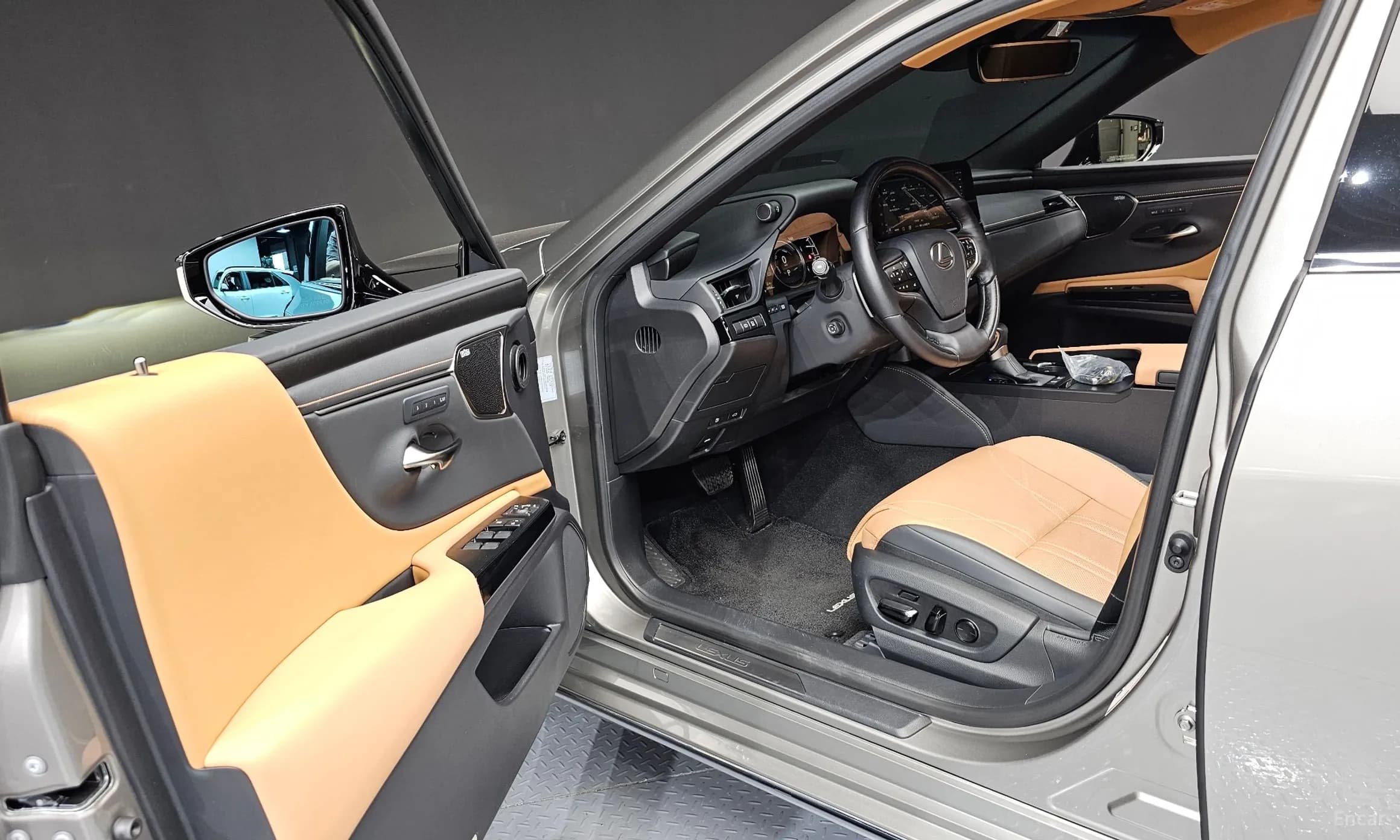 ES300h 7th Generation
