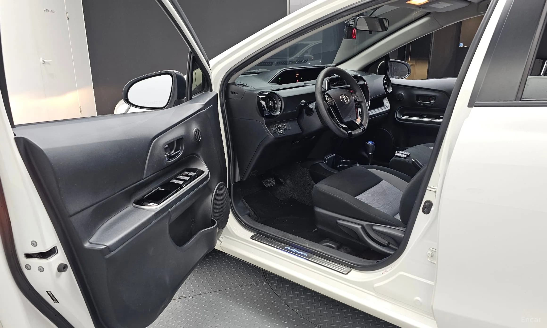 Prius C