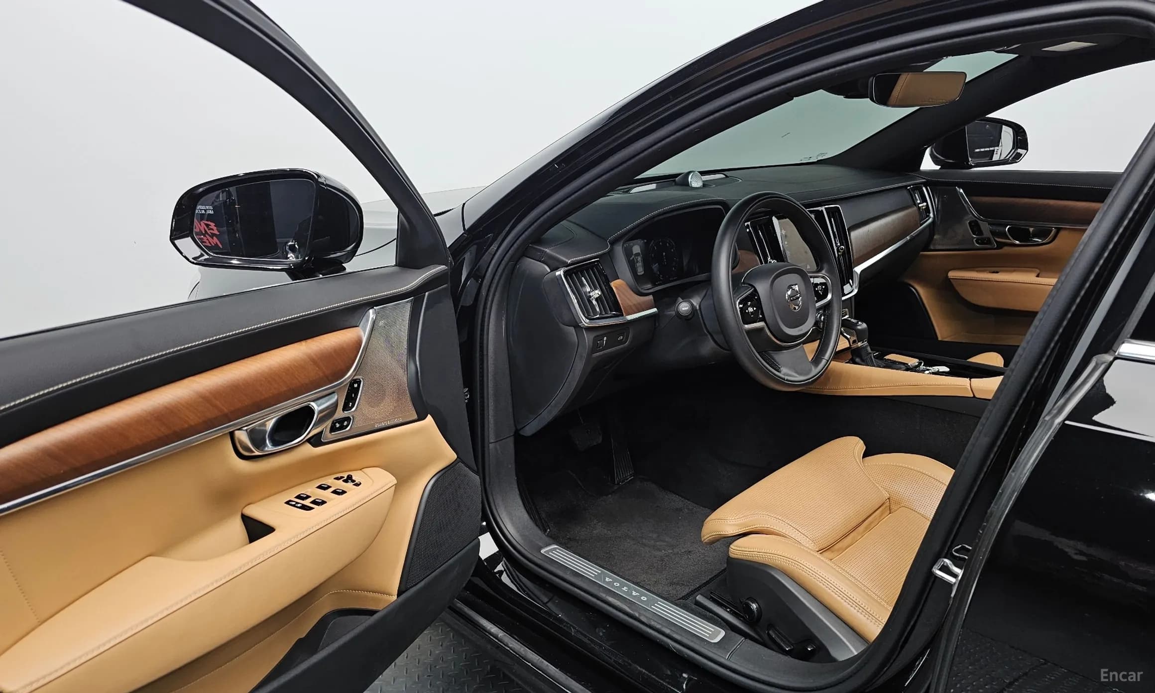 S90