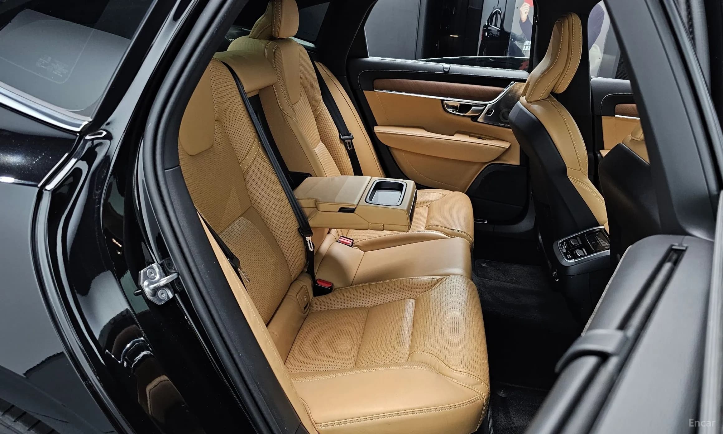 S90