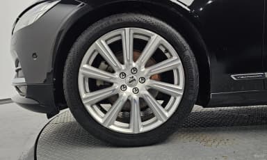S90