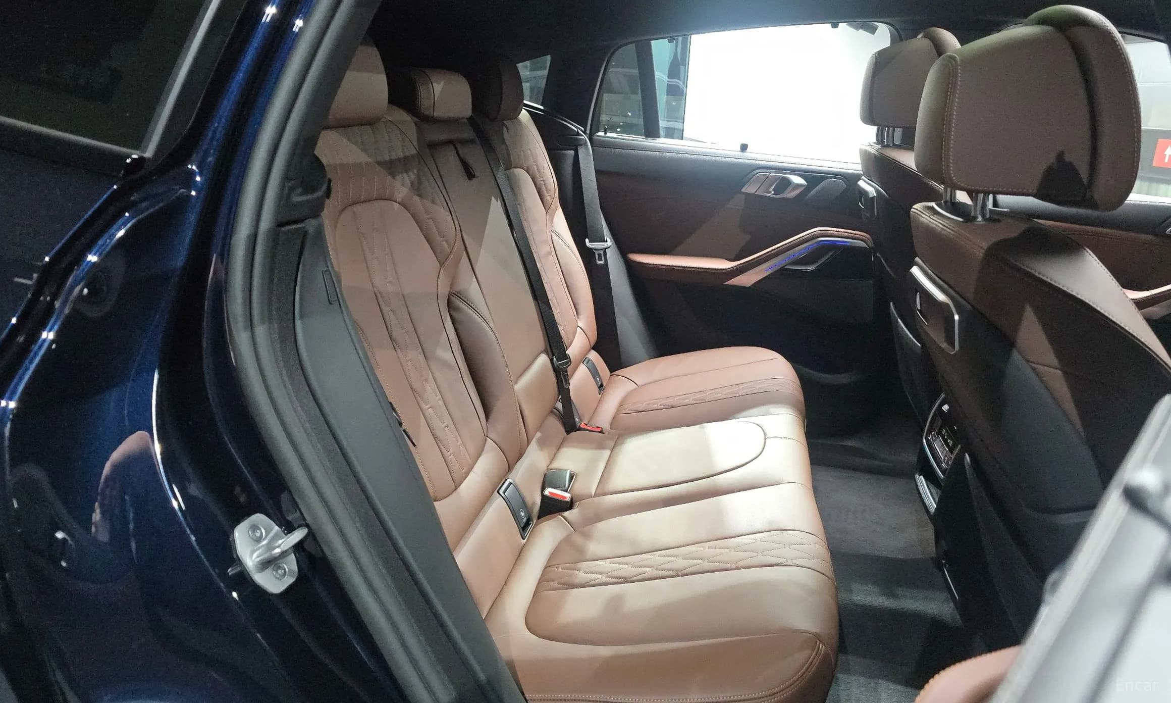X6 (G06)