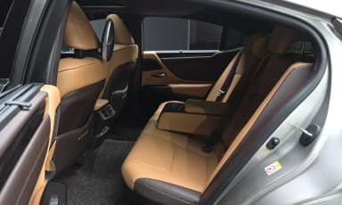 ES300h 7th Generation