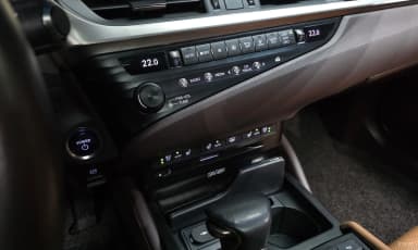 ES300h 7th Generation