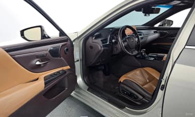 ES300h 7th Generation