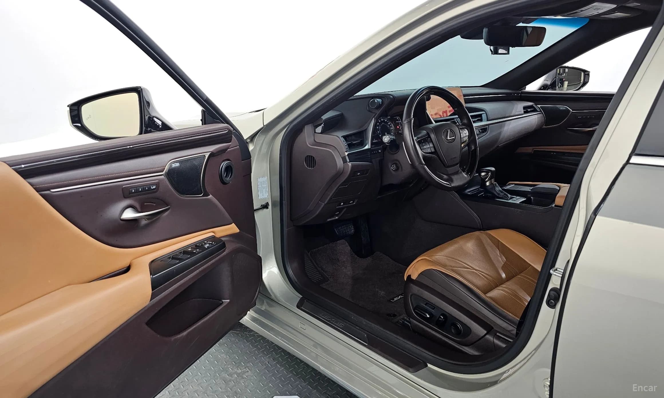 ES300h 7th Generation