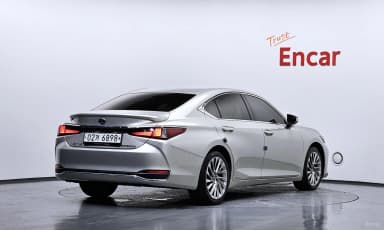 ES300h 7th Generation