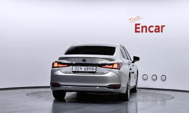 ES300h 7th Generation