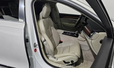 S90
