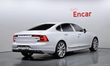 S90