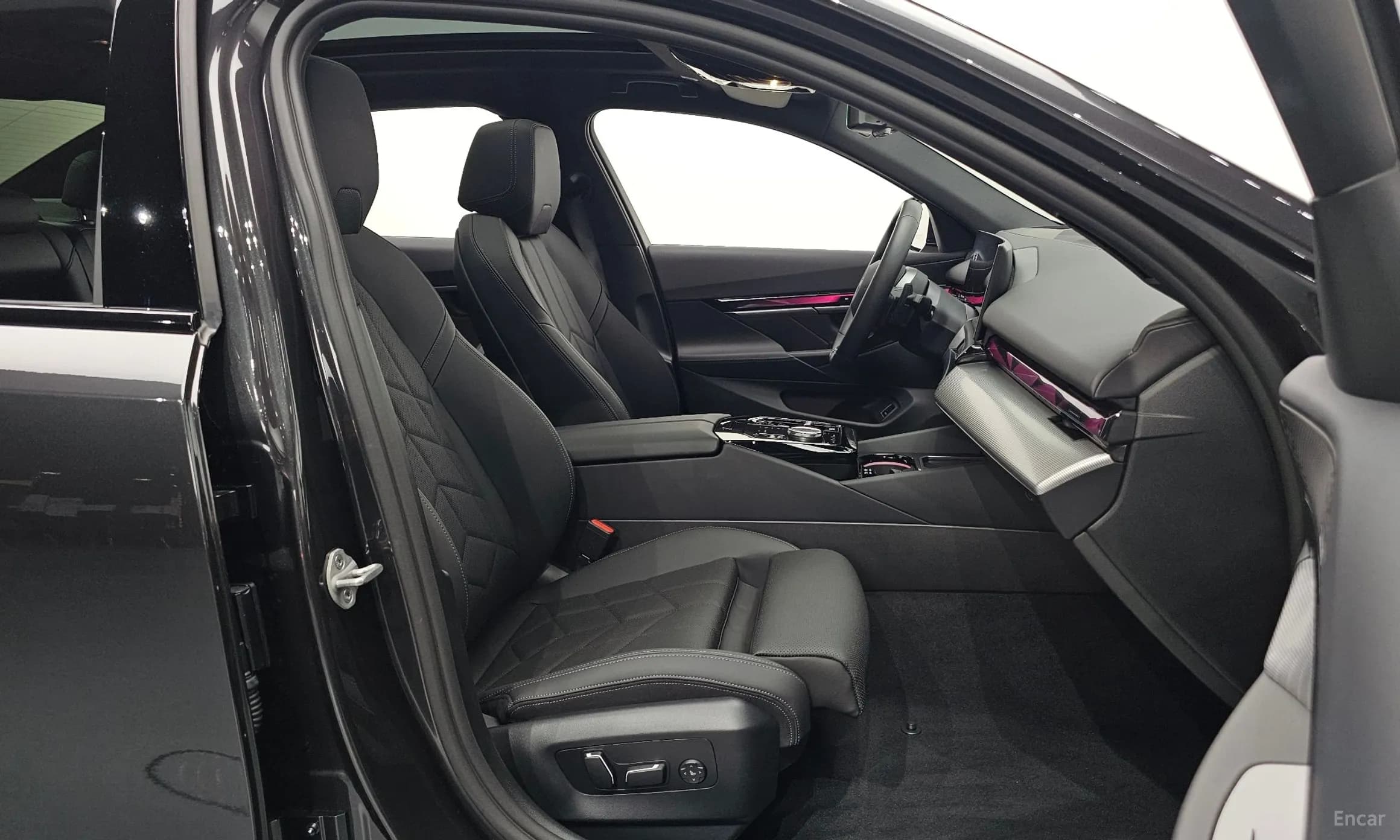 5 Series (G60)
