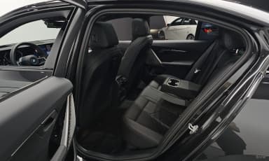 5 Series (G60)