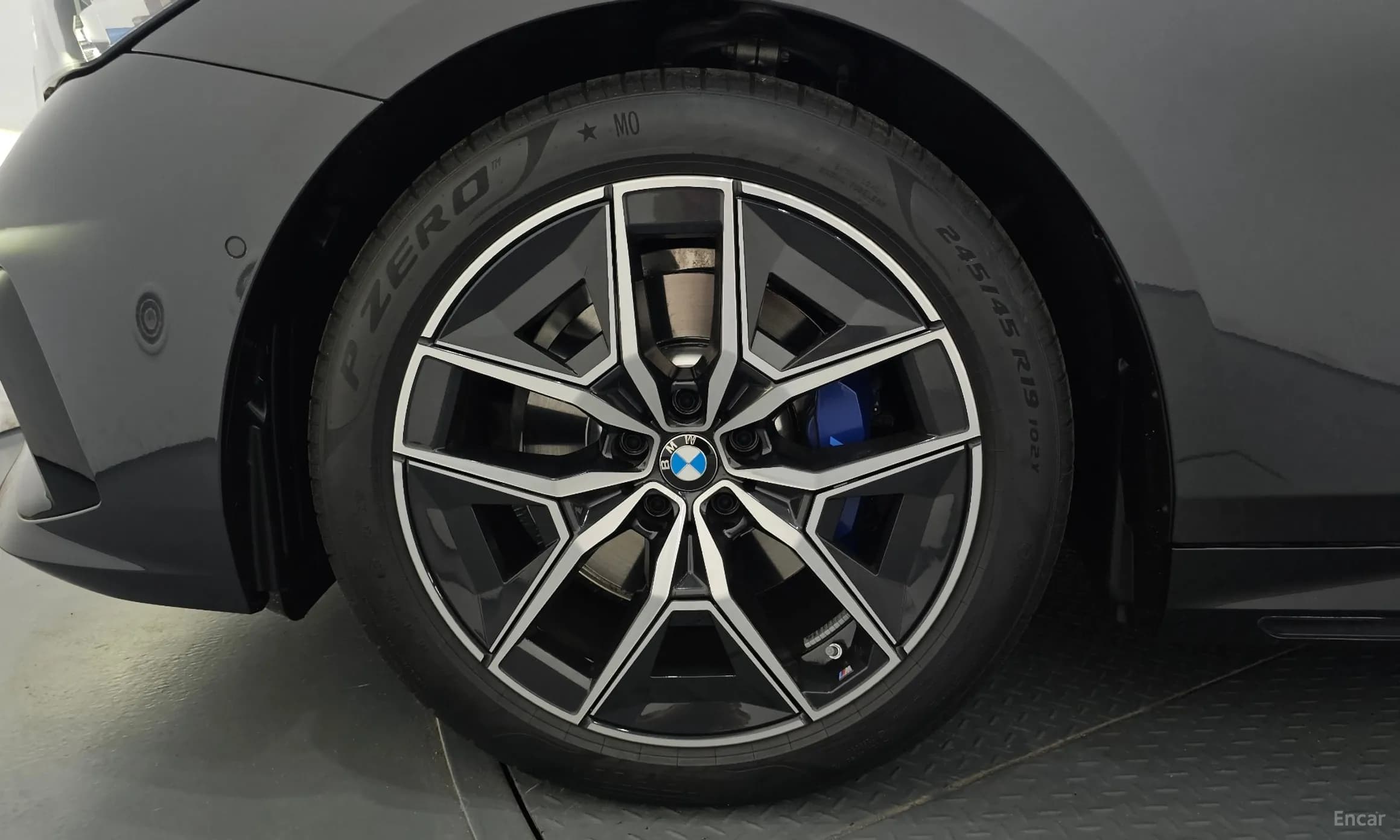 5 Series (G60)