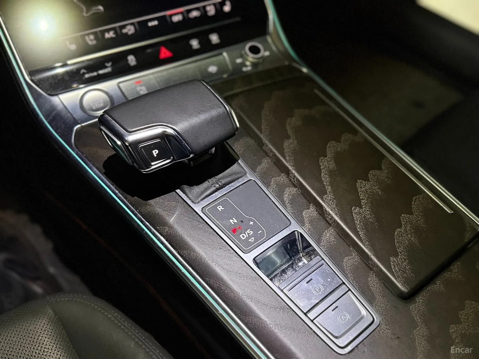A6 (C8)