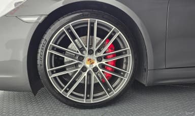 718 Cayman