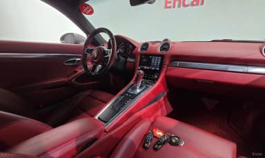 718 Cayman