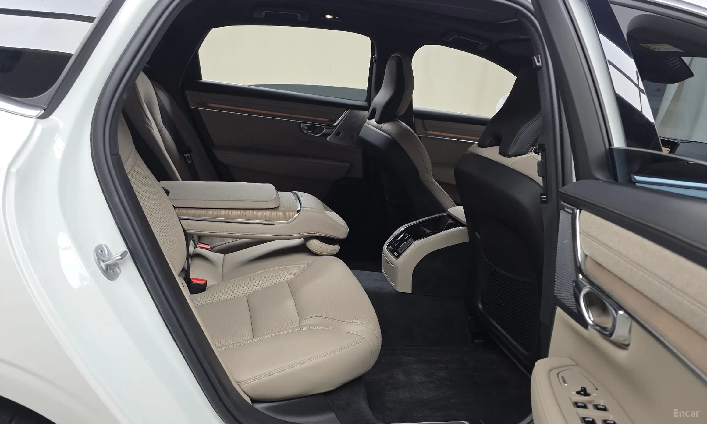 S90