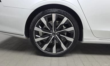 S90