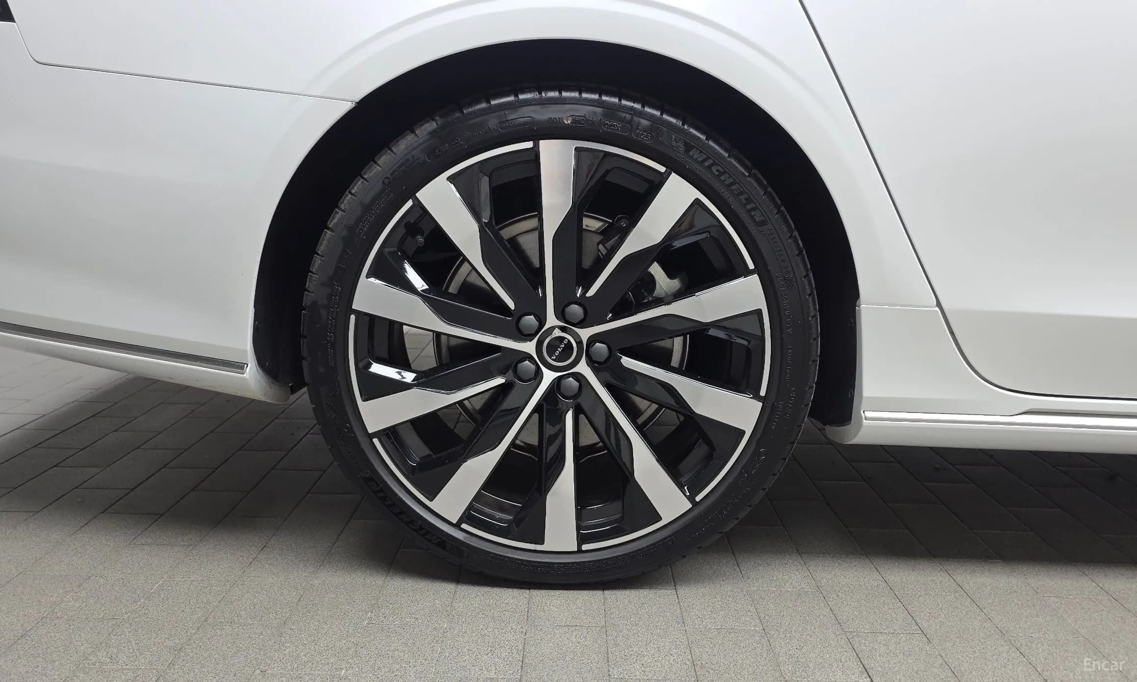 S90