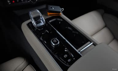 S90