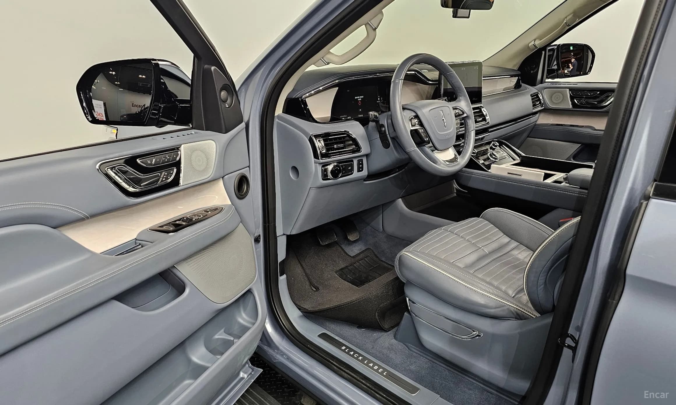 Navigator 4th generation