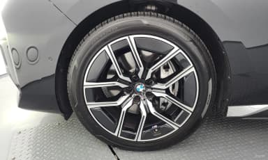 7 Series (G70)