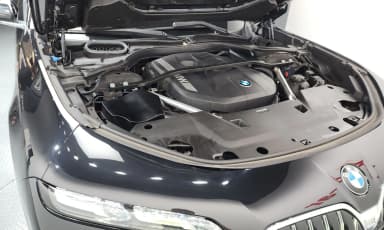 7 Series (G70)