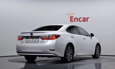 New ES300h