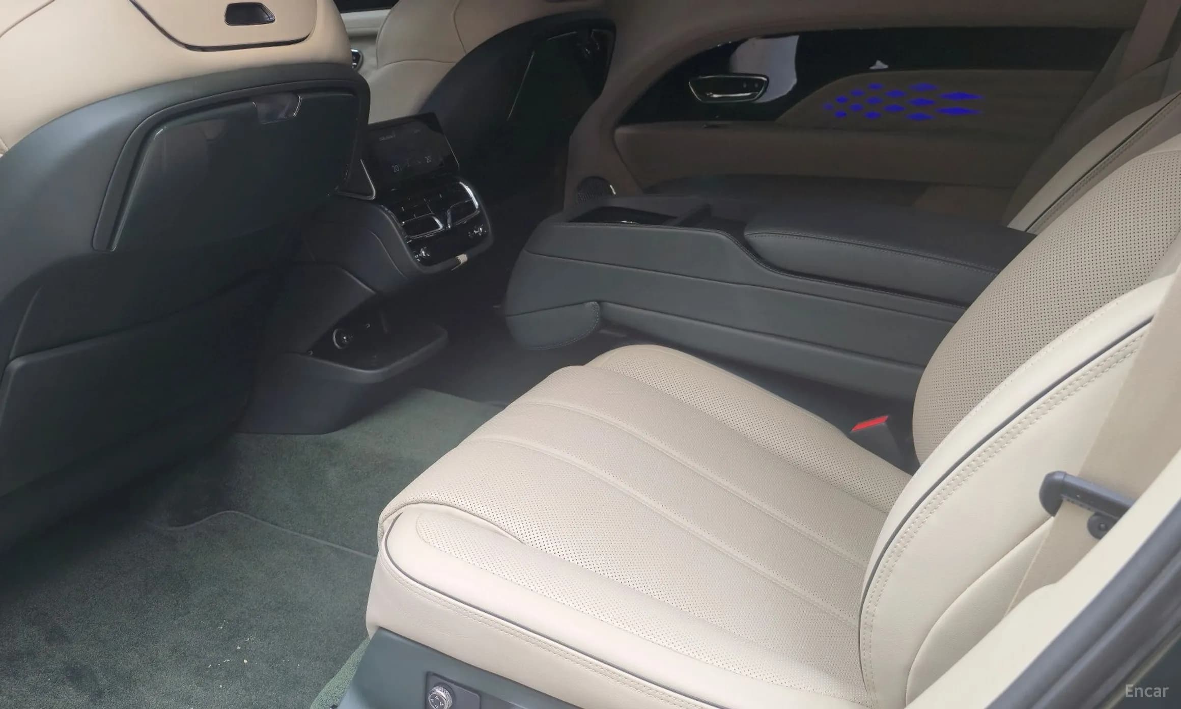Bentayga
