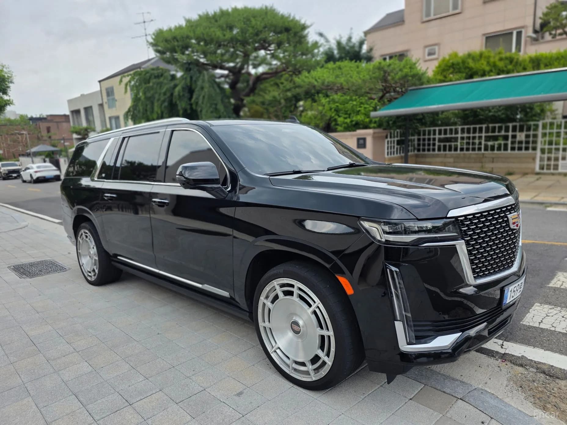 Escalade 5th Generation
