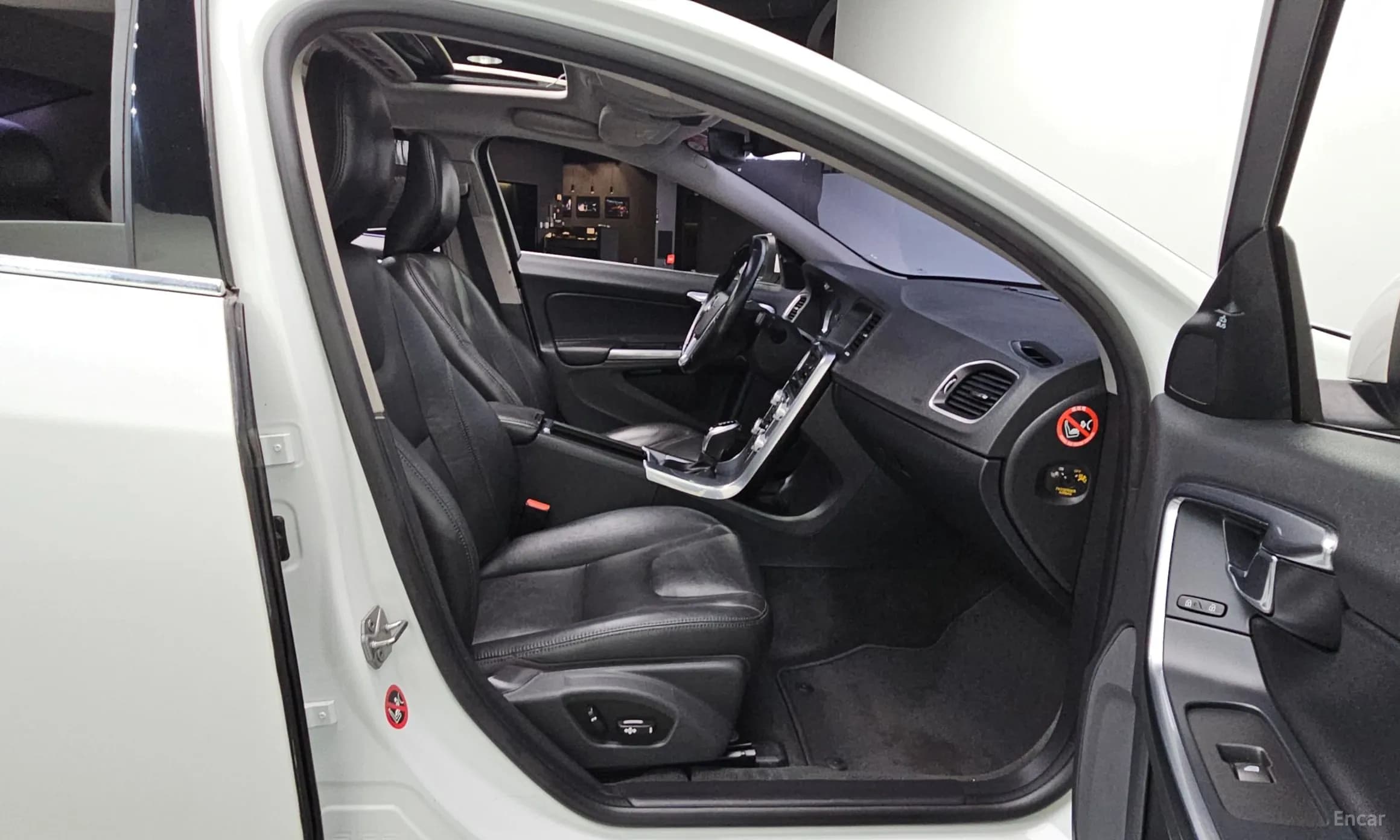 S60