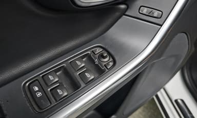 S60