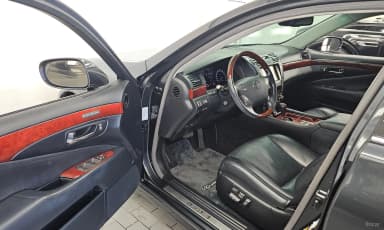 LS460