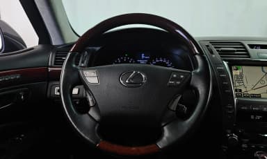 LS460