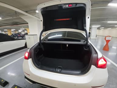 E-Class W214