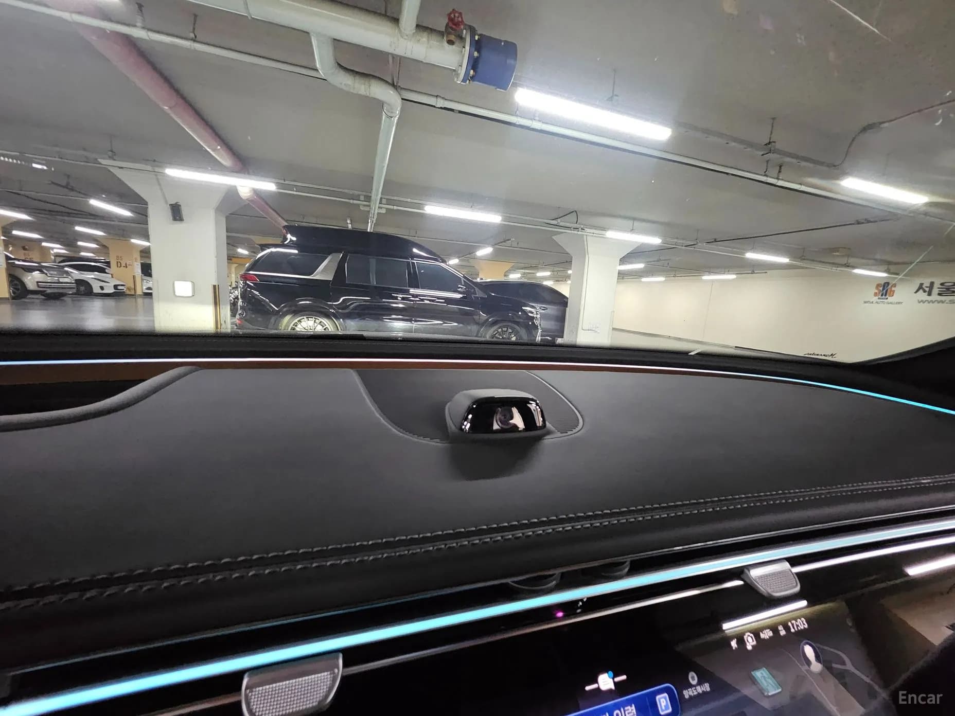 E-Class W214