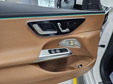E-Class W214
