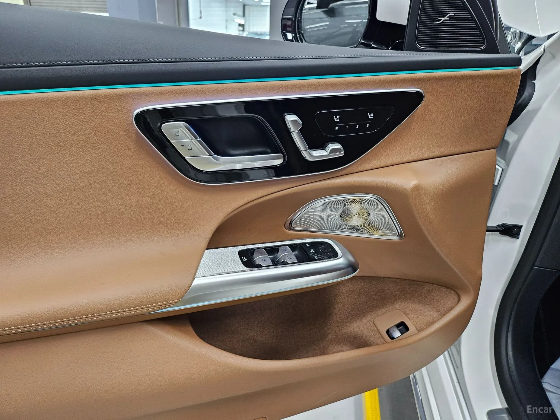 E-Class W214