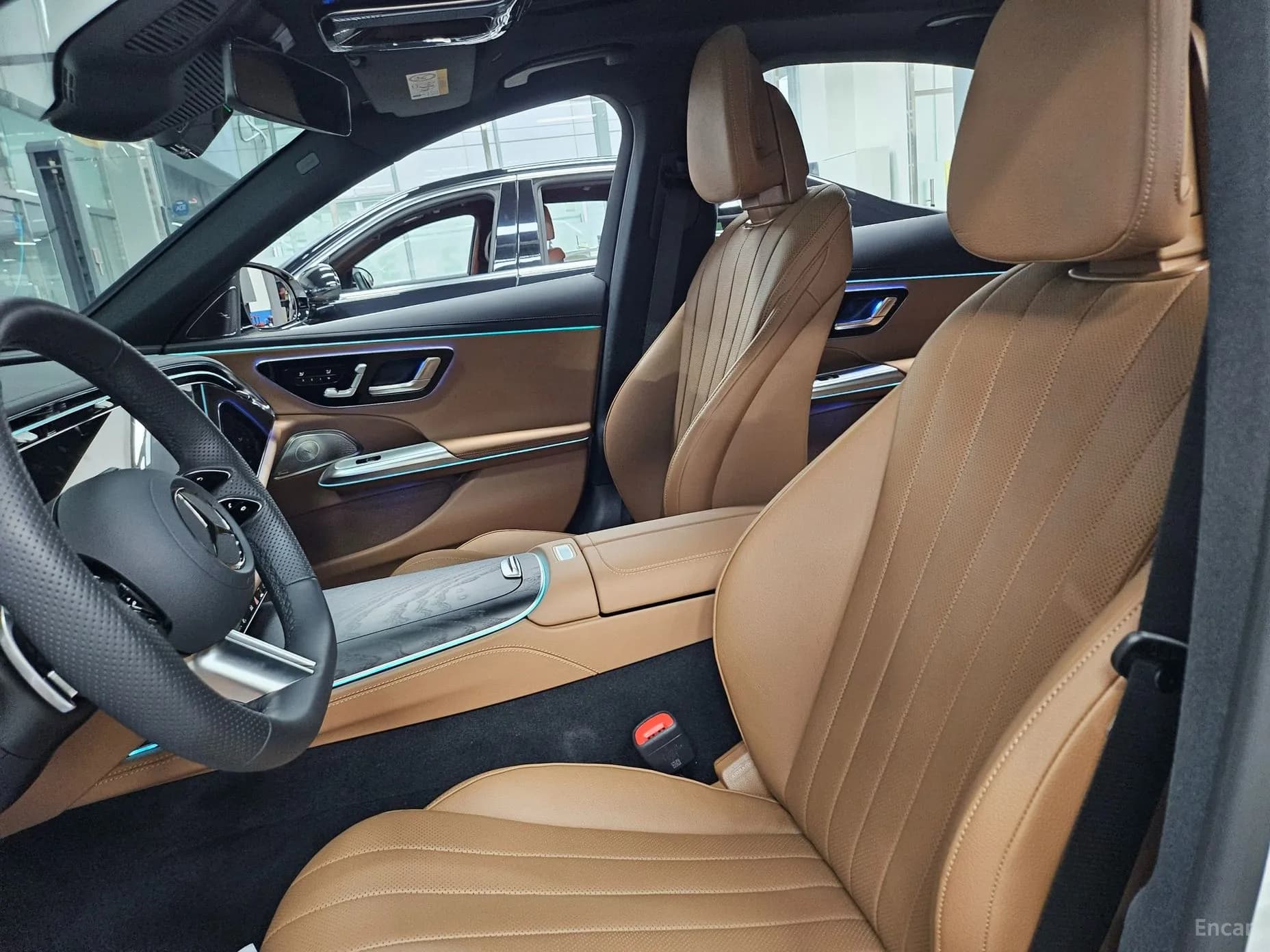 E-Class W214