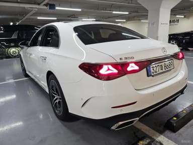 E-Class W214