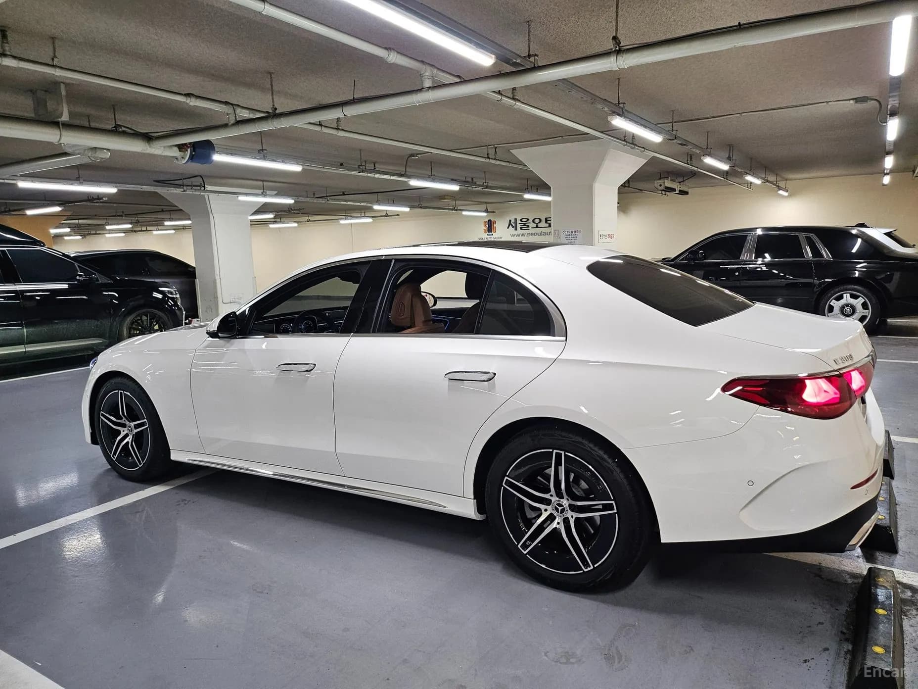 E-Class W214
