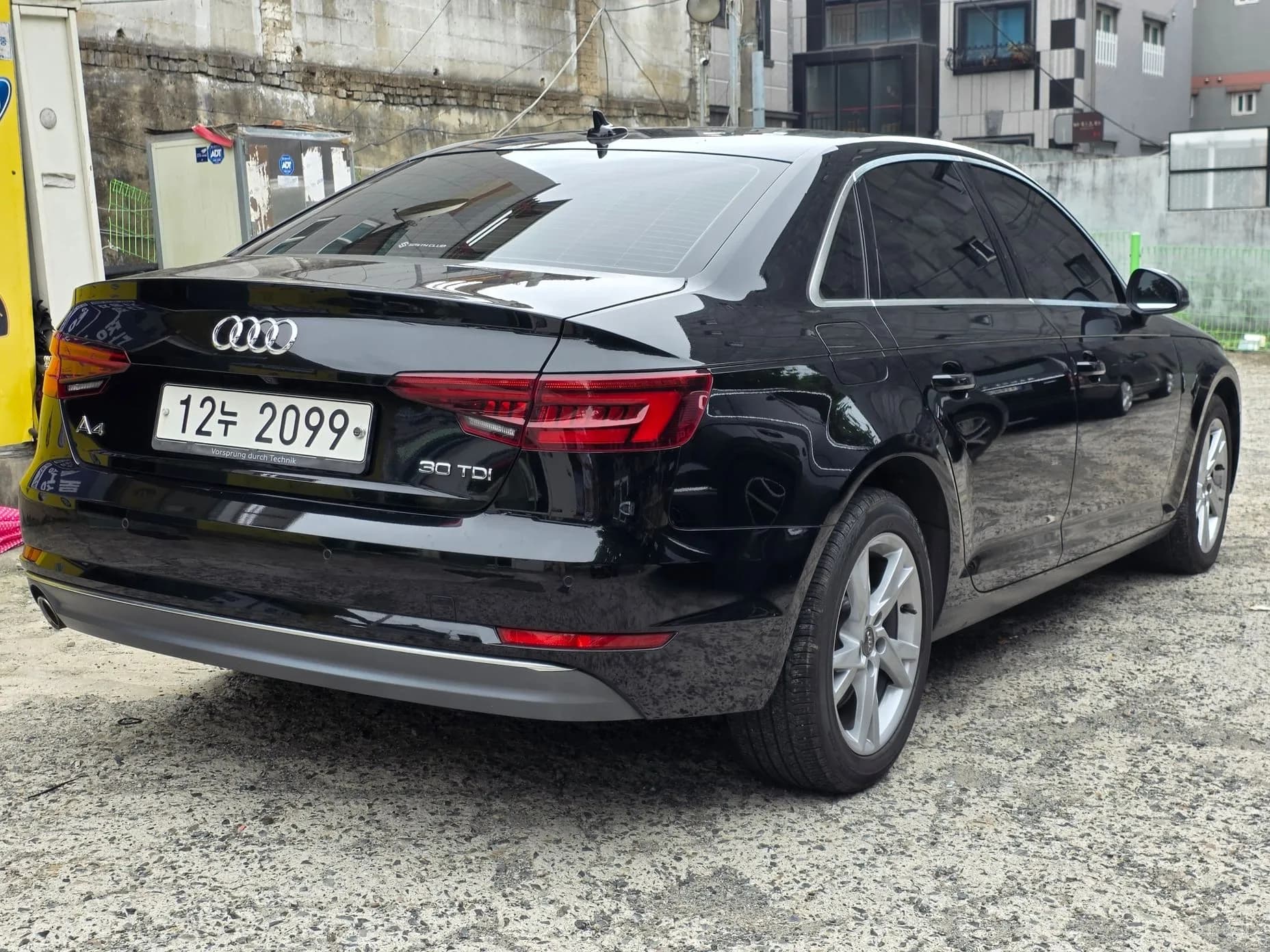 A4 (B9)