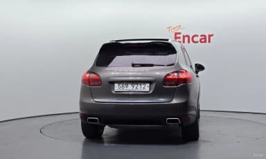 New Cayenne