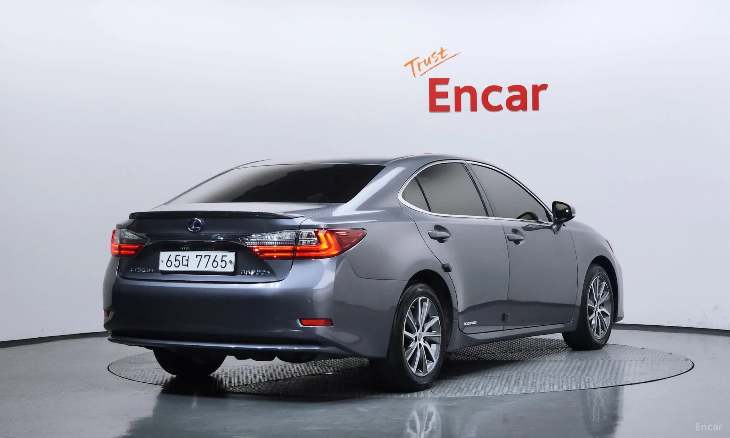 New ES300h