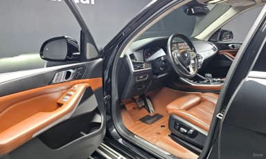 X7 (G07)