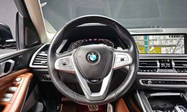 X7 (G07)