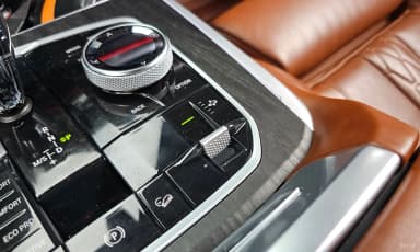 X7 (G07)